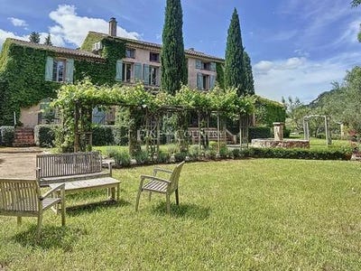 /international/fr/gonfaron-provence-alpes-cote-d-azur-310101386160/