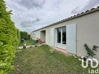 /international/fr/saint-jean-de-liversay-charente-310099779614/