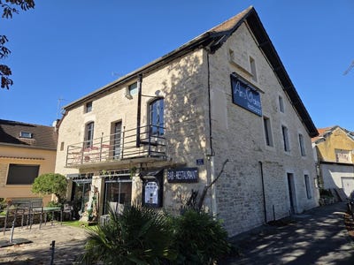 /international/fr/villeneuve-midi-pyrenees-310107432039/