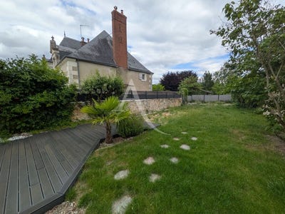 /international/fr/veuzain-sur-loire-centre-val-de-loire-310108700031/