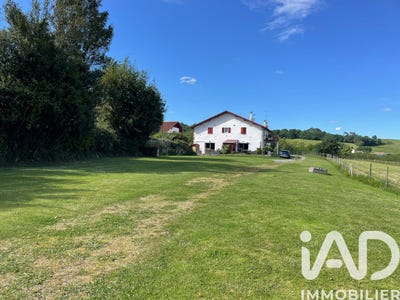 /international/fr/arraute-charritte-aquitaine-310108211049/