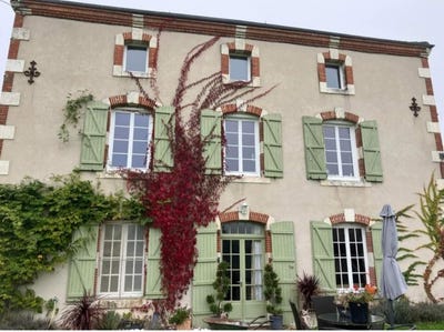 /international/fr/saint-sornin-la-marche-limousin-310096730426/