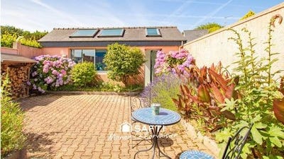 /international/fr/concarneau-brittany-310109226260/?lang=pt