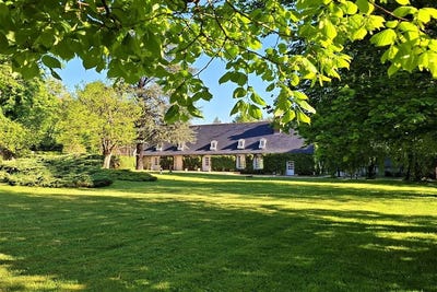 /international/fr/tours-centre-val-de-loire-310100539397/