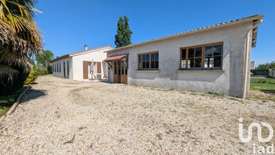/international/fr/jonzac-charente-310099780561/
