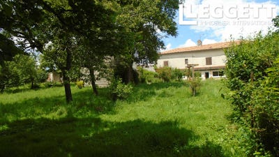 /international/fr/pressac-charente-120093266315/