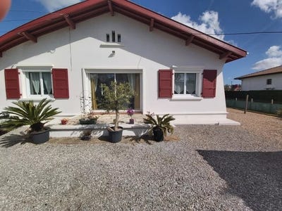 /international/fr/peyrehorade-aquitaine-310106808914/