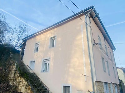 /international/fr/6-rue-du-soujet-centre-ville-saint-amour-burgundy-310106393568/