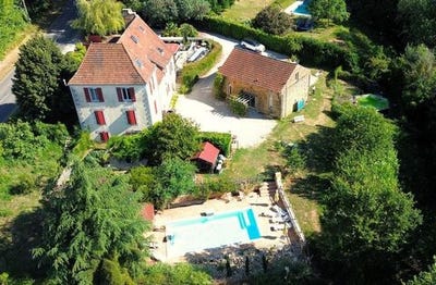/international/fr/coux-et-bigaroque-mouzens-aquitaine-310100743149/