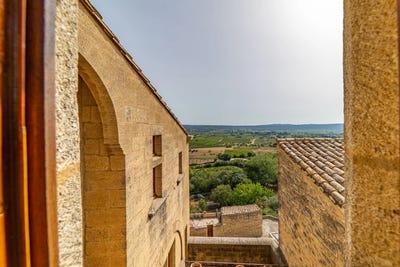 /international/fr/uzes-aquitaine-310108436255/