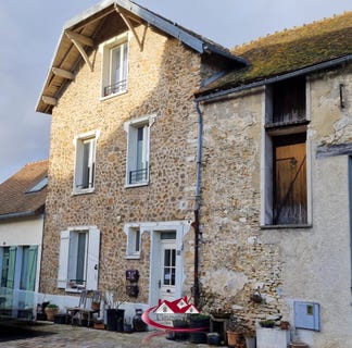 /international/fr/houdan-picardie-310099615839/?lang=en