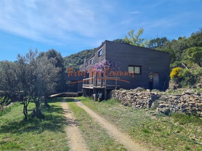 /international/fr/anduze-languedoc-roussillon-310107743130/
