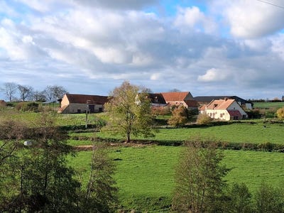 /international/fr/lapalisse-auvergne-310103491284/