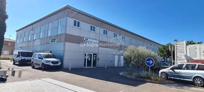 /international/fr/arles-languedoc-roussillon-310100992659/
