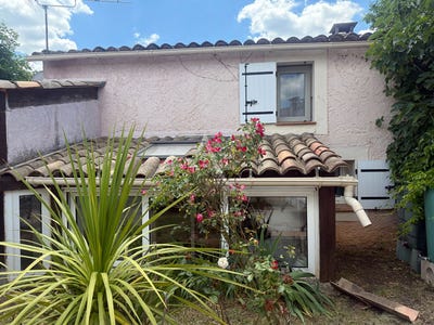 /international/fr/saint-julien-provence-alpes-cote-d-azur-310108373823/