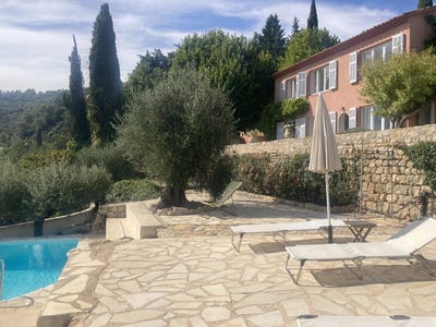 /international/fr/cabris-provence-alpes-cote-d-azur-310108729761/