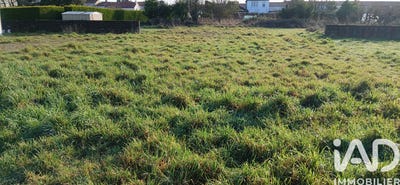 /international/fr/les-landes-genusson-pays-de-la-loire-310105372717/