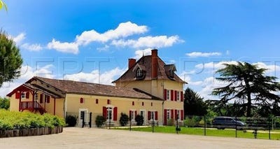 /international/fr/la-roche-chalais-aquitaine-310103516680/