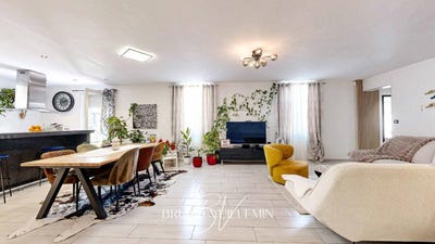 /international/fr/carcassonne-languedoc-roussillon-310109097293/?lang=th