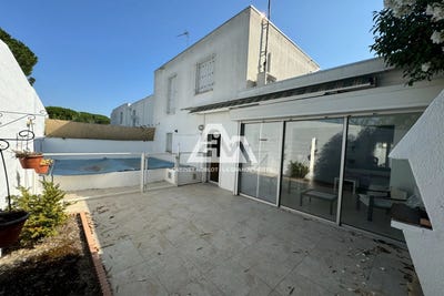 /international/fr/la-grande-motte-centre-val-de-loire-310100057586/