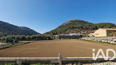 /international/fr/pierrelongue-rhone-310105758502/