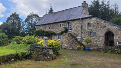 /international/fr/saint-mayeux-brittany-310108940508/?lang=pt