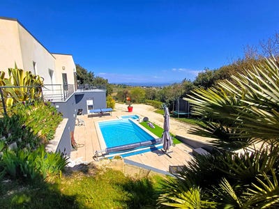/international/fr/bourg-saint-andeol-rhone-310107708943/