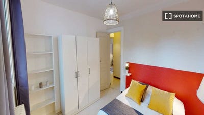 /international/fr/montpellier-languedoc-roussillon-310108558725/