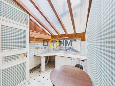 /international/fr/ambert-auvergne-120096814339/