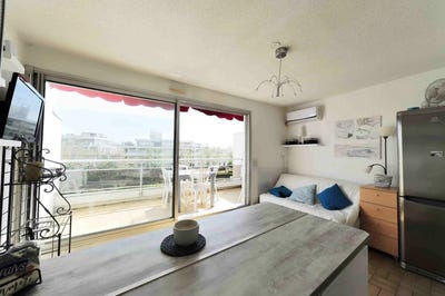 /international/fr/la-grande-motte-centre-val-de-loire-310098922794/