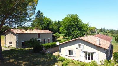 /international/fr/montmoreau-saint-cybard-charente-310100701839/?lang=zh-cn