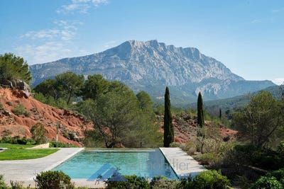 /international/fr/aix-en-provence-provence-alpes-cote-d-azur-310106222888/