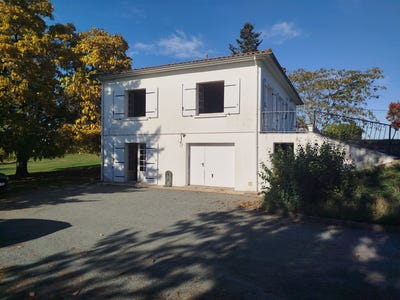 /international/fr/sauveterre-de-guyenne-aquitaine-310103079028/