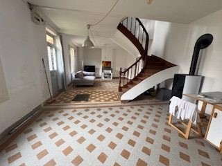 /international/fr/mosnes-centre-val-de-loire-310105748066/