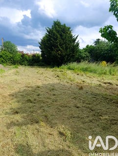 /international/fr/varades-pays-de-la-loire-310100697973/