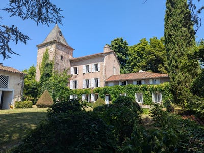 /international/fr/avenue-de-saint-lizier-saint-girons-aquitaine-310107555147/