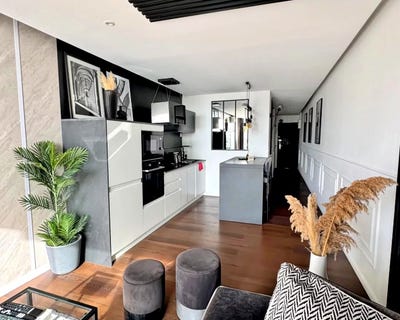 /international/fr/la-grande-motte-centre-val-de-loire-310107837812/