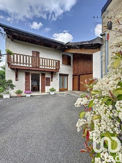 /international/fr/clarafond-arcine-rhone-310100181259/