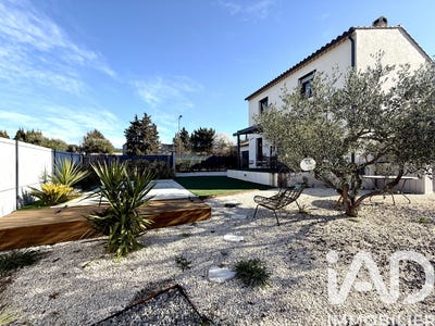 /international/fr/saint-hilaire-d-ozilhan-languedoc-roussillon-310106044352/