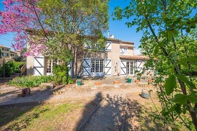 /international/fr/peyriac-minervois-languedoc-roussillon-310105910476/