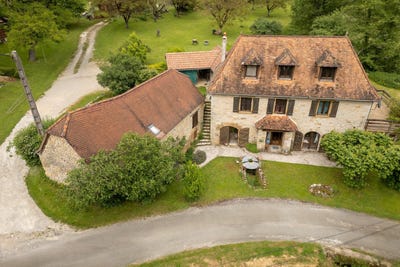 /international/fr/la-chapelle-aux-saints-limousin-310101061963/