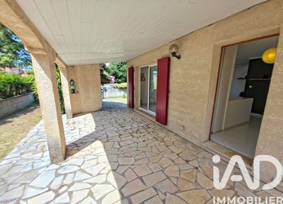 /international/fr/nimes-languedoc-roussillon-310108555505/