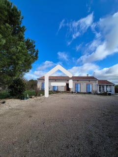 /international/fr/rieumes-midi-pyrenees-310106020345/