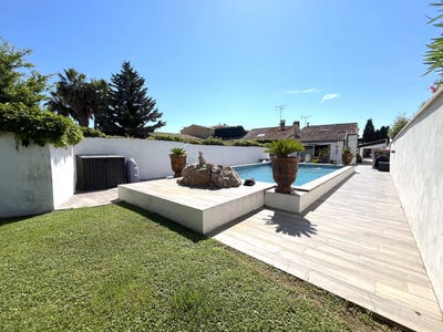 /international/fr/vias-languedoc-roussillon-120095320239/