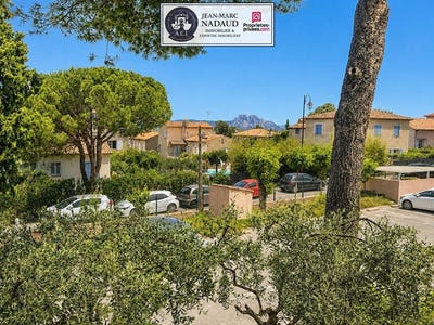/international/fr/frejus-provence-alpes-cote-d-azur-310120012659/