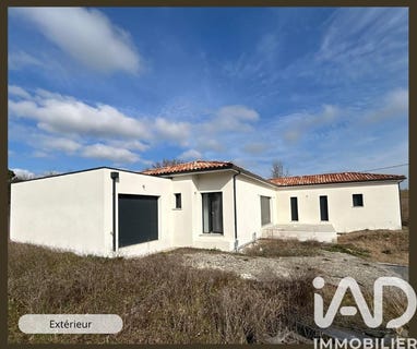 /international/fr/villeneuve-les-lavaur-midi-pyrenees-310108285627/