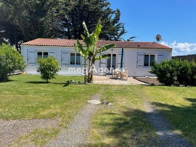 /international/fr/le-chateau-d-oleron-charente-310099075343/