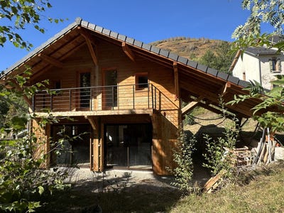 /international/fr/ax-les-thermes-midi-pyrenees-310110179001/