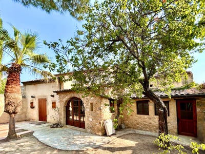 /international/fr/saint-victor-la-coste-languedoc-roussillon-310103096304/