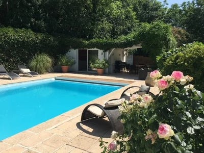 /international/fr/varennes-vauzelles-burgundy-120087704549/